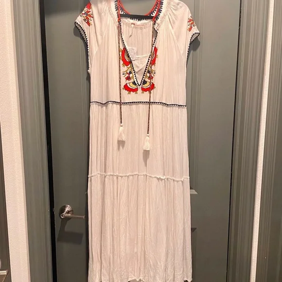 Free People | Dresses | Free People Daisy Fields Maxi Dress Embroidered |  Poshmark